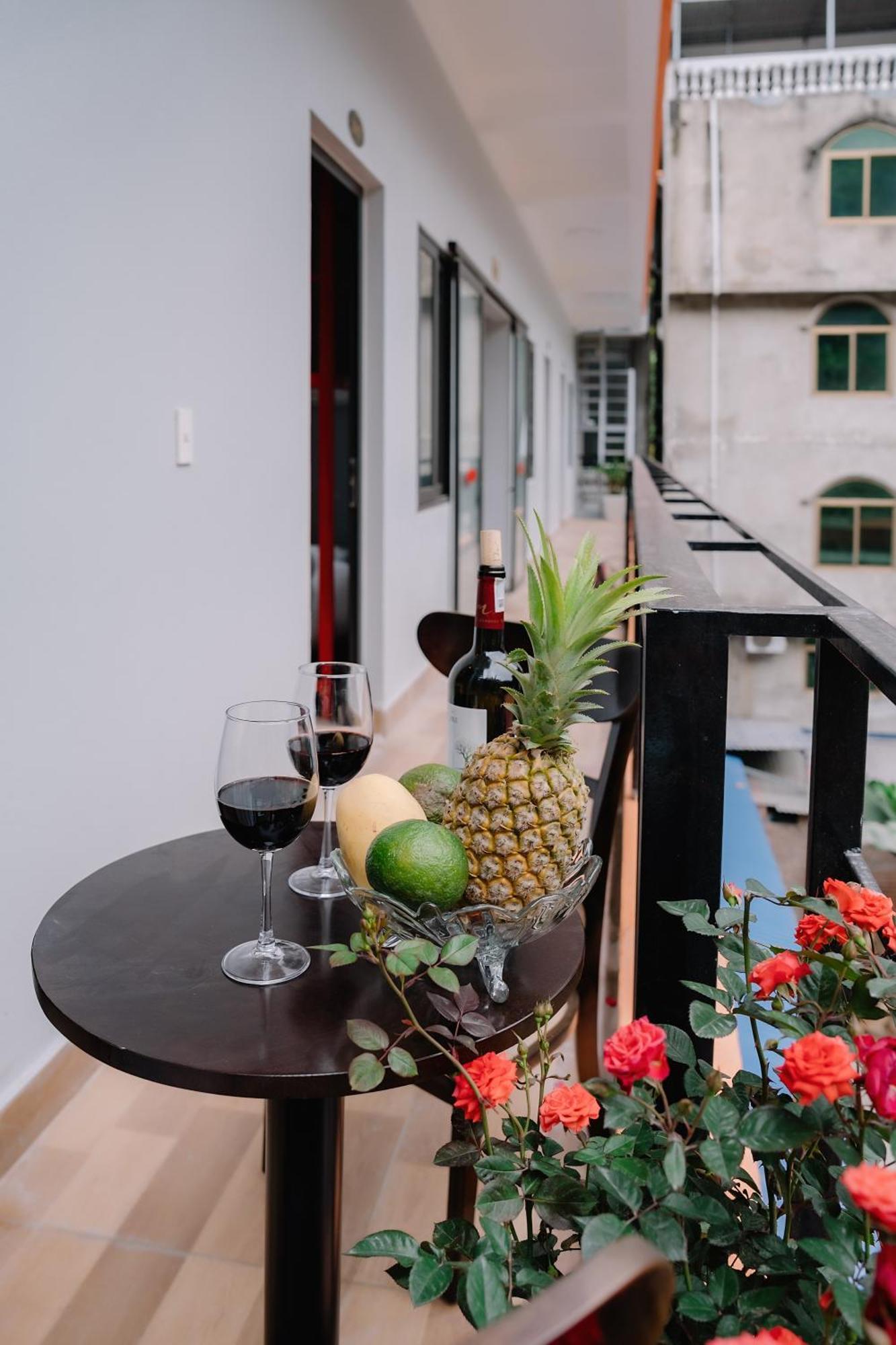Napoli Hostel Chan Chau Bagian luar foto