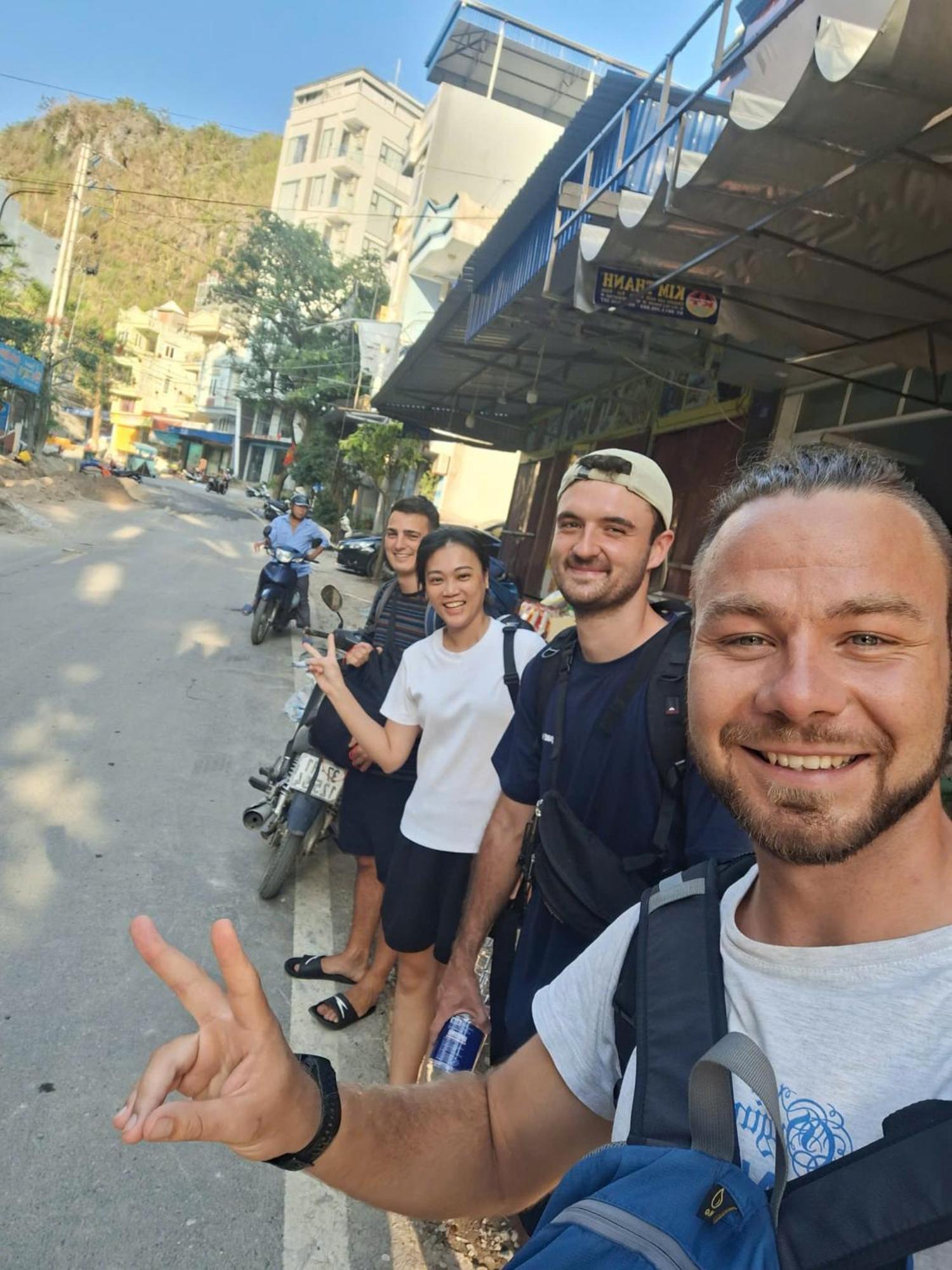 Napoli Hostel Chan Chau Bagian luar foto